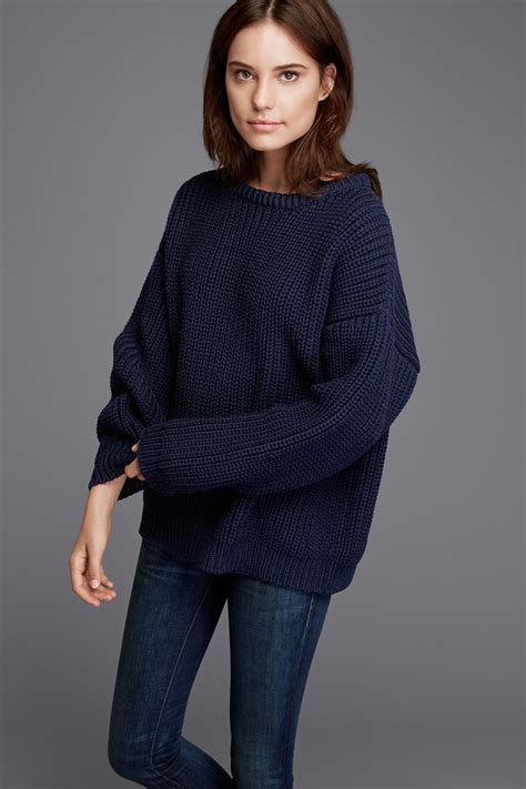 navy blue sweater girls.